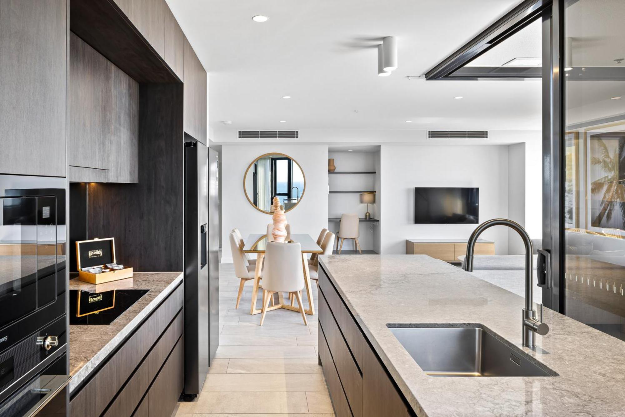 גולד קוסט Cassa Encore - Luxury Apartments Managed By The Cassa מראה חיצוני תמונה